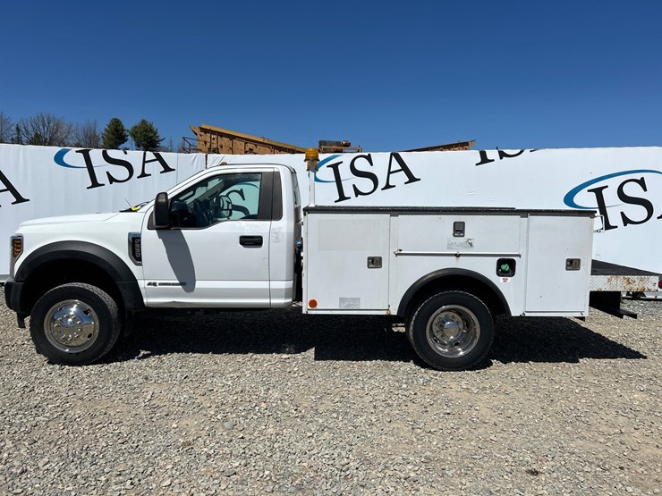 2019-ford-f550-image-2
