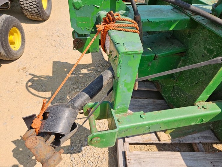 john-deere-676-image-13
