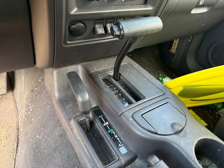 2001-jeep-cherokee-image-31