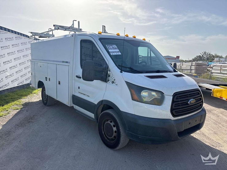 2015-ford-transit-image-2