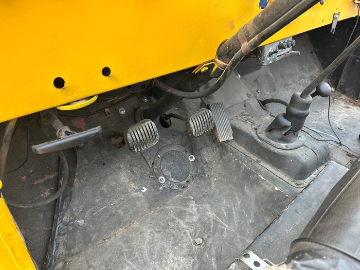 #61200-•-1968-jeep-image-55