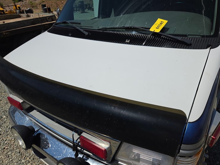 2000-ford-e350-image-13