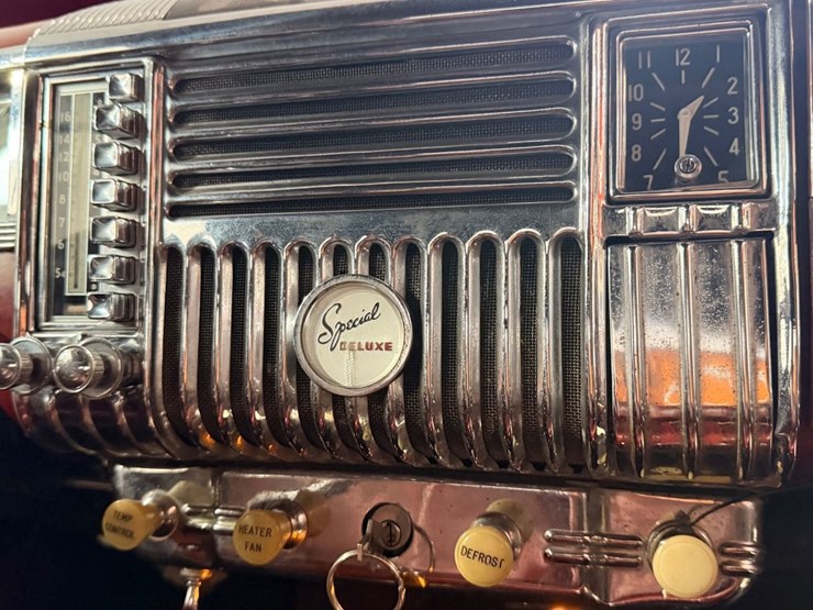 #1880-•-1947-plymouth-deluxe-convertible-image-44