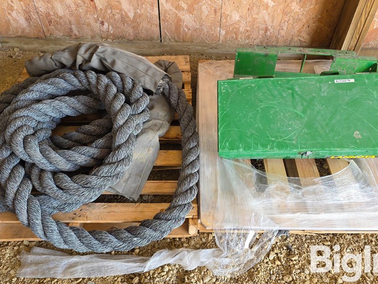 heavy-duty-tow-rope-&-lakota-tractor-tool-box-image-2
