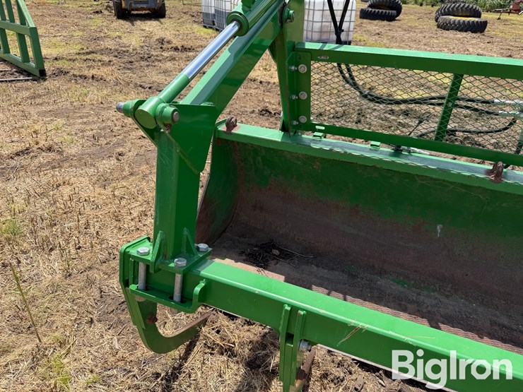 john-deere-8-image-16