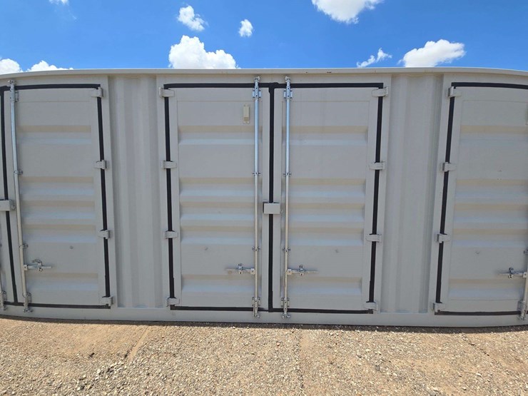 40'-shipping-container-image-8