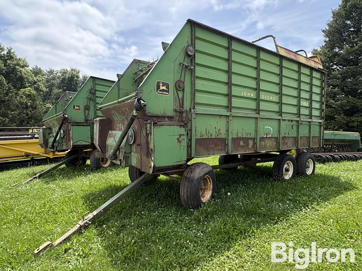 john-deere-716a-image-1