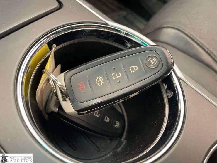 2014-ford-explorer-image-14