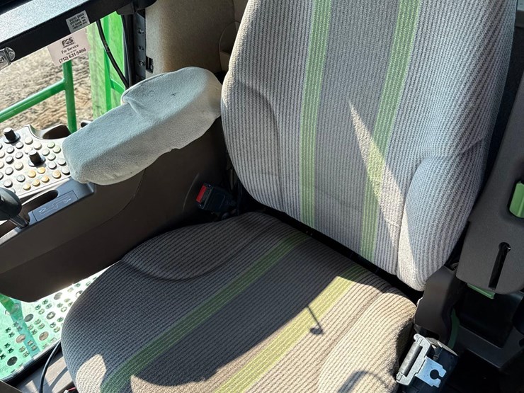 2011-john-deere-9770-sts-image-69