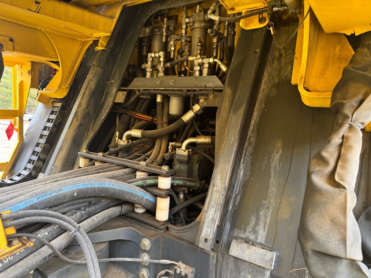 #1251-•-2016-bomag-rs5000-soil-stabilizer-/-recycler-image-23