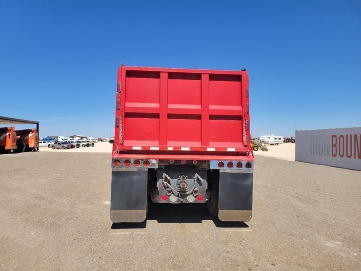 2010-kenworth-t800-image-4