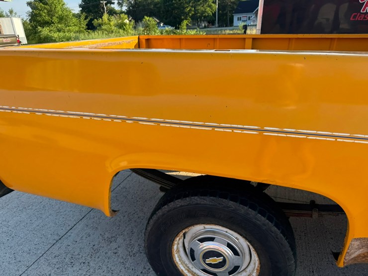 1985-chevrolet-c10-image-25