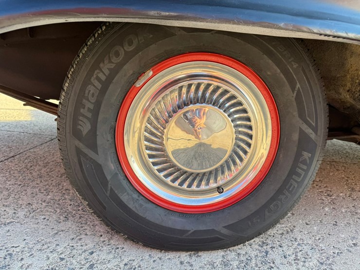 #1883-•-1957-ford-fairlane-image-56