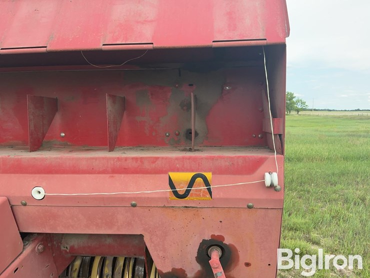 1998-new-holland-664-image-19