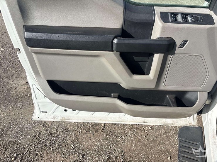 2019-ford-f350-image-14
