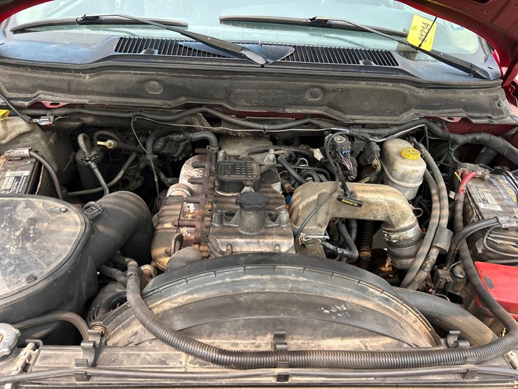 2005-dodge-ram-3500-image-29