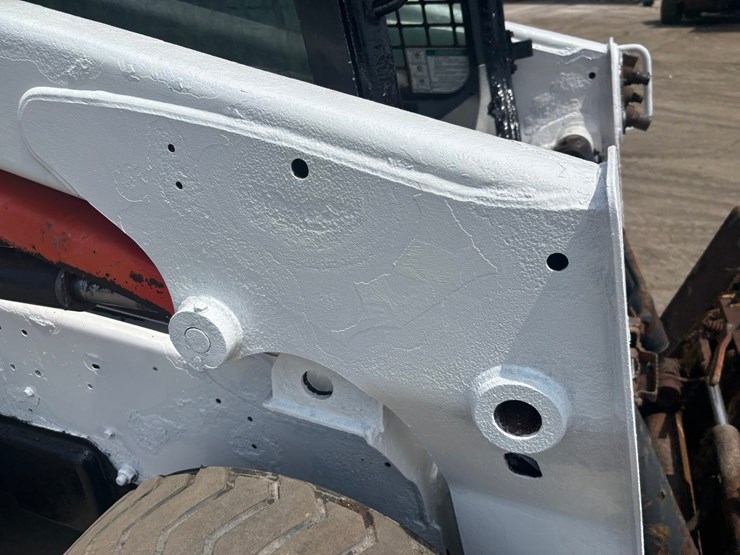 2013-bobcat-s630-image-62