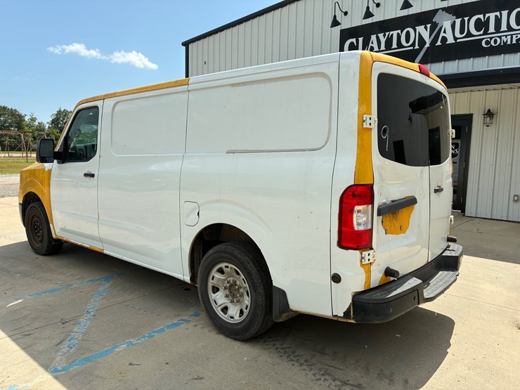 2019-nissan-nv2500-image-6