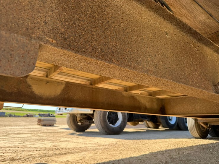 #1888-•-2004-friesen-welding-load-warrior-7-ton-gooseneck-trailer-image-38