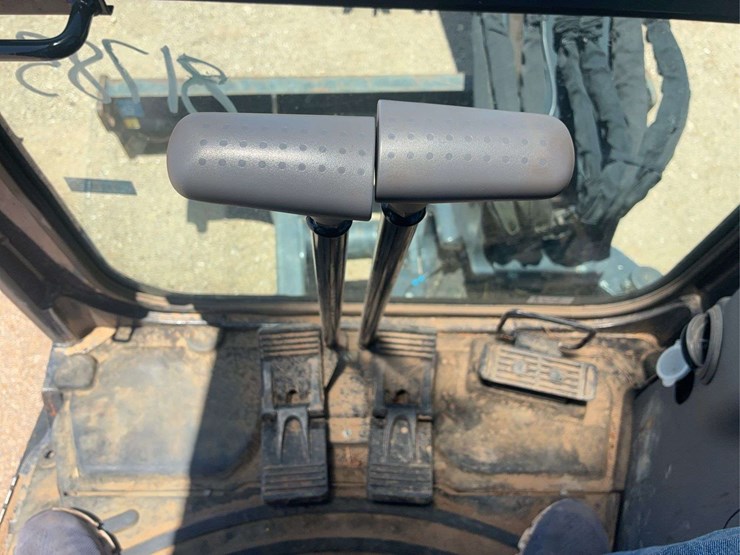 deere-30g-image-23