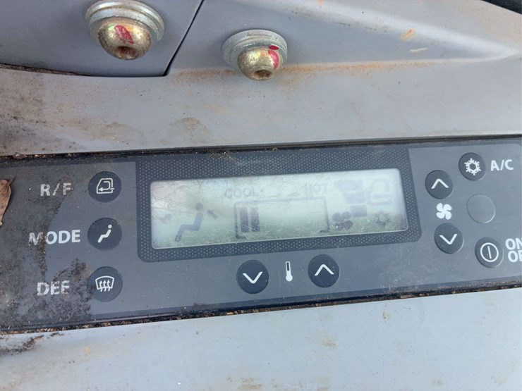 deere-30g-image-29