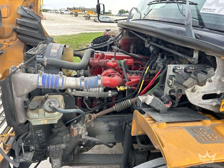 2016-freightliner-b2-image-7