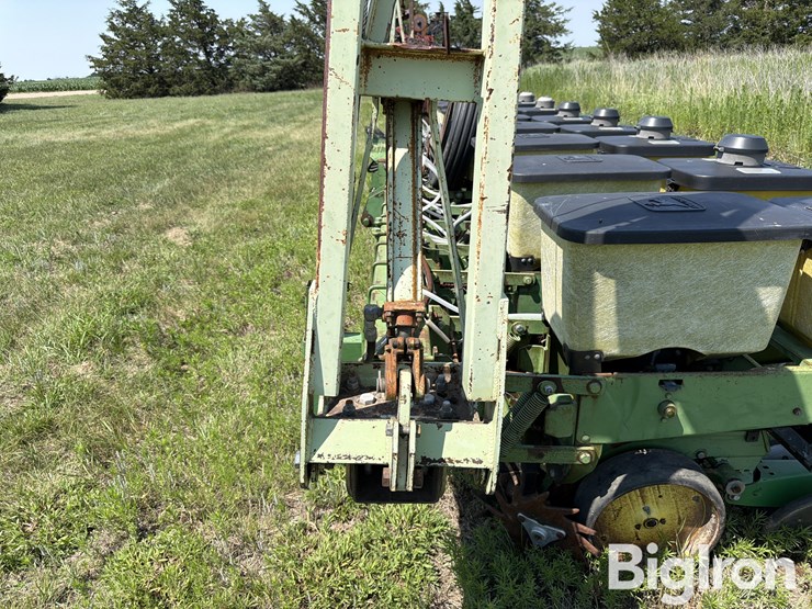 john-deere-7100-image-15