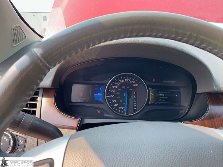 2011-ford-edge-image-12