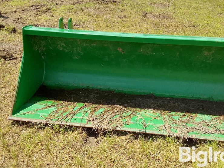 john-deere-8-image-2