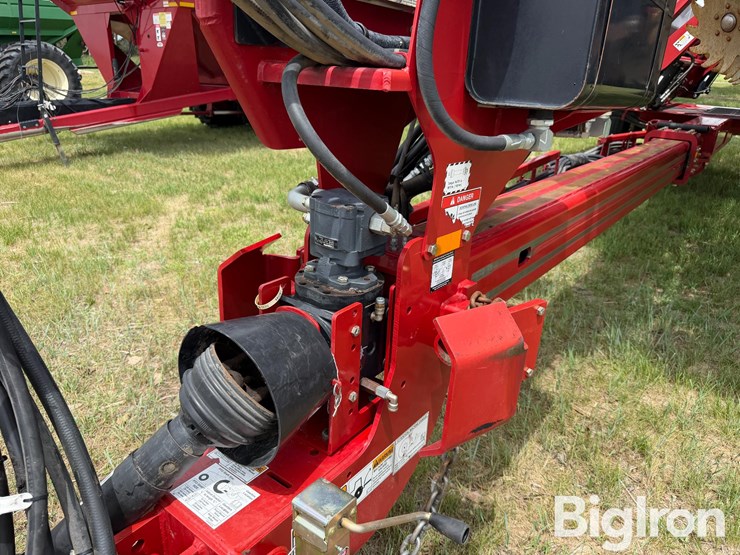 2011-case-ih-1240-image-12