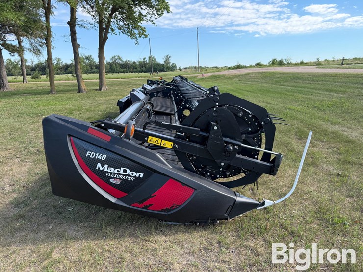 2021-mac-don-fd140-image-4