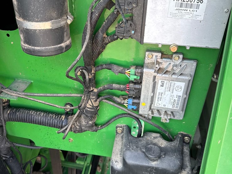 2011-john-deere-9770-sts-image-65