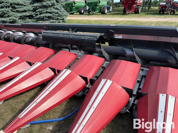 2022-drago-gt-12-30-12r30"-corn-head-image-16