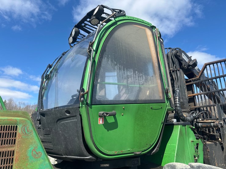 deere-1110e-image-9