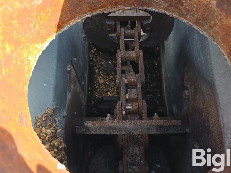 hutchinson-10"-grain-pump-&-tubing-image-15