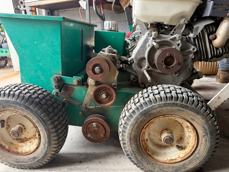 #4058-•-lesco-renovator-20-walk-behind-slit-seeder-image-14