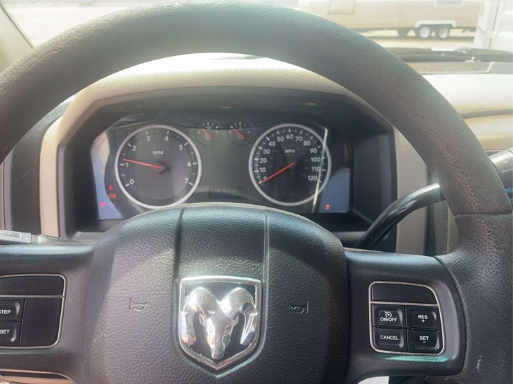 2012-ram-1500-st-image-33