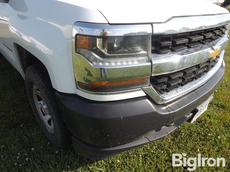 2017-chevrolet-silverado-1500-image-10
