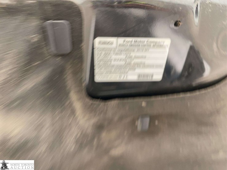2019-ford-escape-image-17