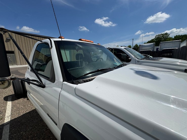 2005-chevrolet-3500hd-image-7