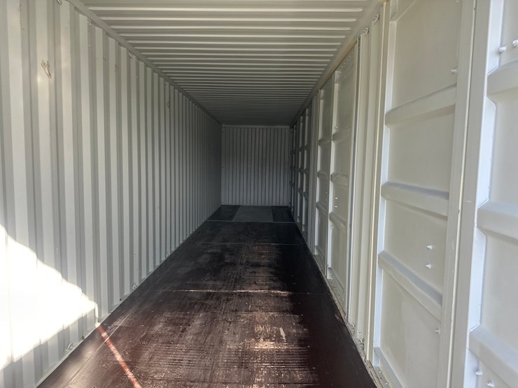 #5011-•-40'-(5)-door-shipping-container-image-9