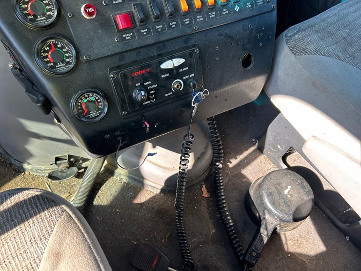 2000-ford-e350-image-71
