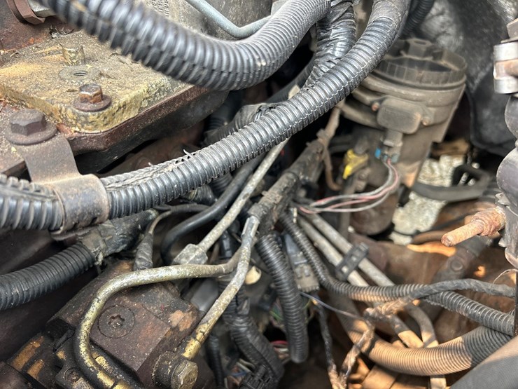 2005-dodge-ram-3500-image-36