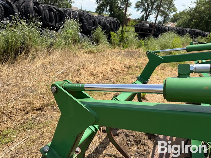 john-deere-8-image-10