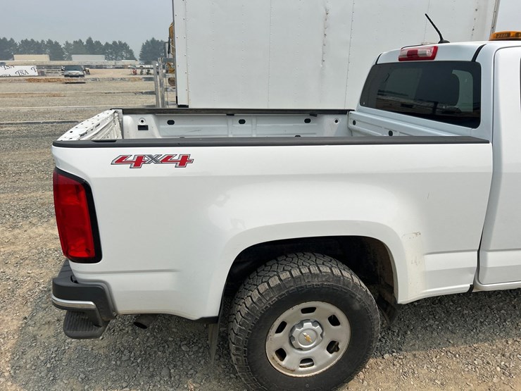 2019-chevrolet-colorado-image-16