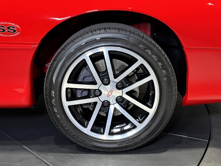 #1517-•-2002-chevrolet-camaro-ss-image-52