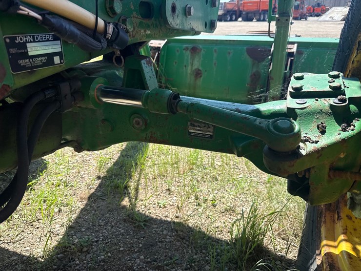 john-deere-640-image-21