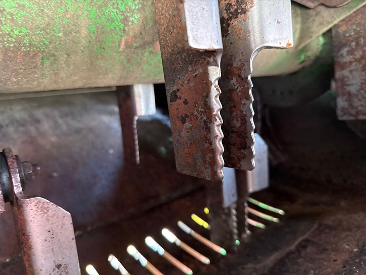 2011-john-deere-9770-sts-image-24