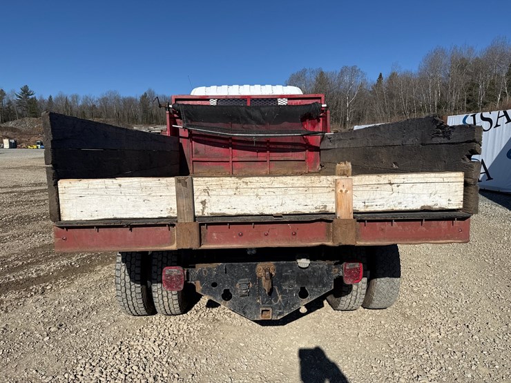 2000-gmc-t6500-image-4