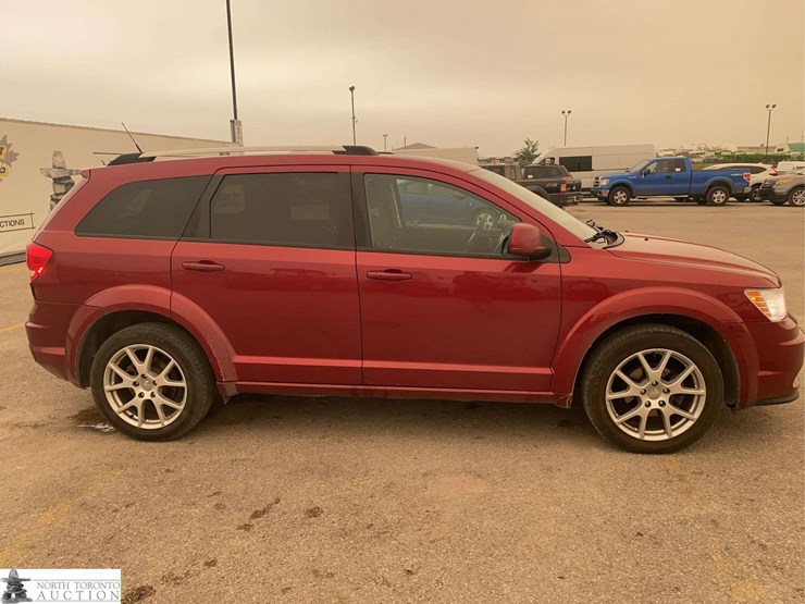 2011-dodge-journey-image-4